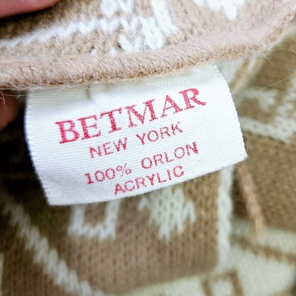 Vintage BETMAR New York Cream Tan Long Scarf Wrinkle Resistant Thick Durable - Picture 6 of 6